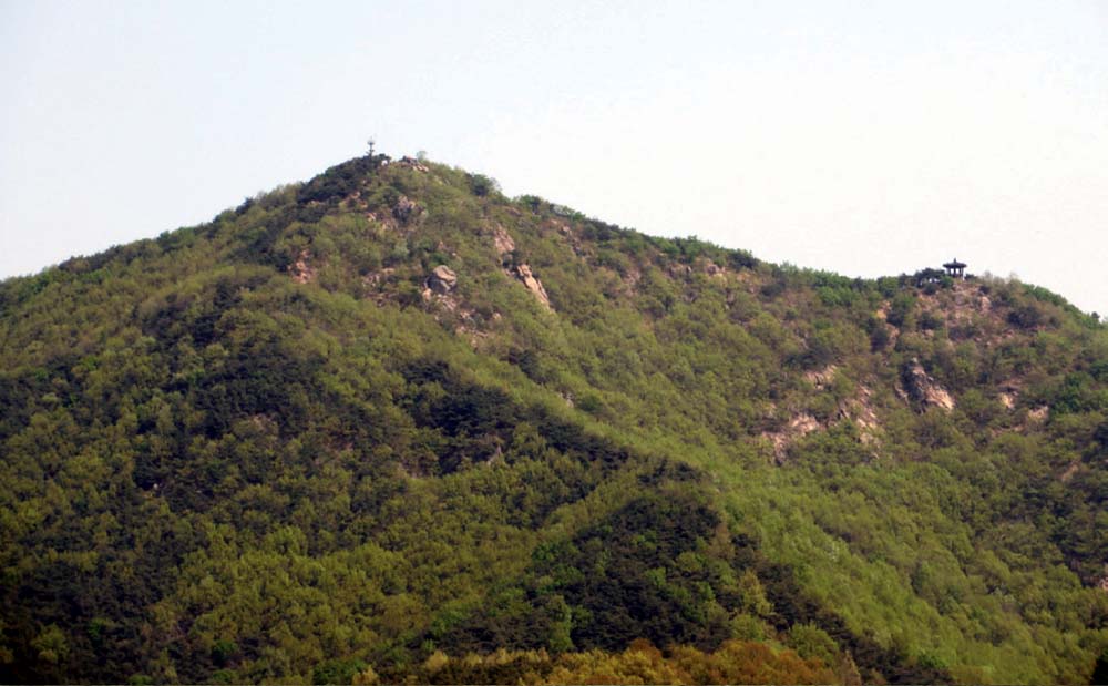 배방산