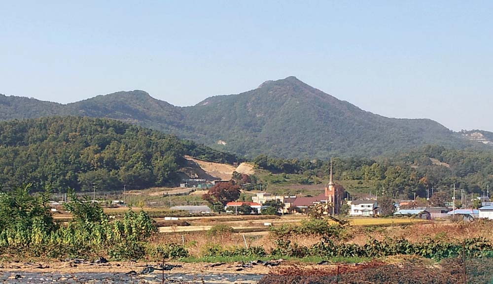 설화산